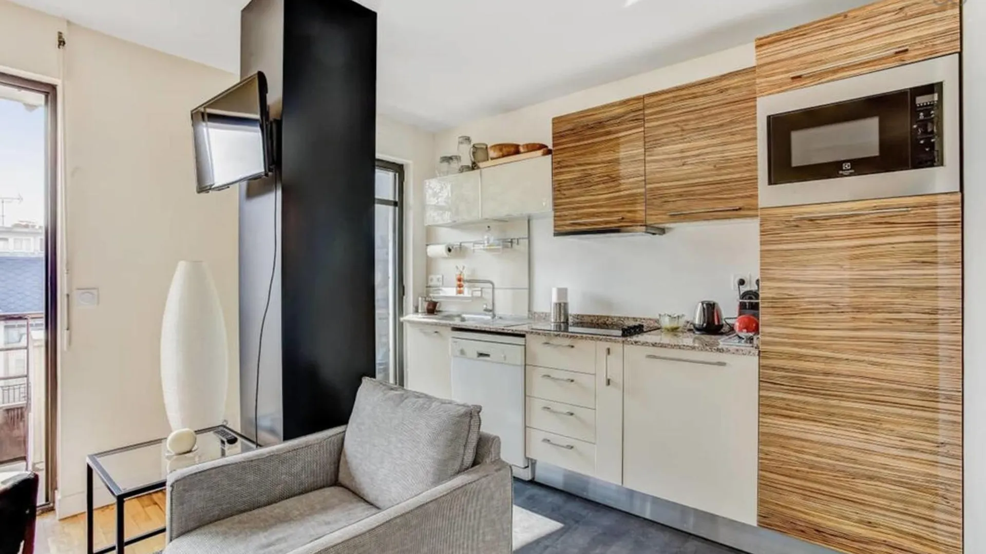 Appartement Des Toits - Welkeys Paris 0*,